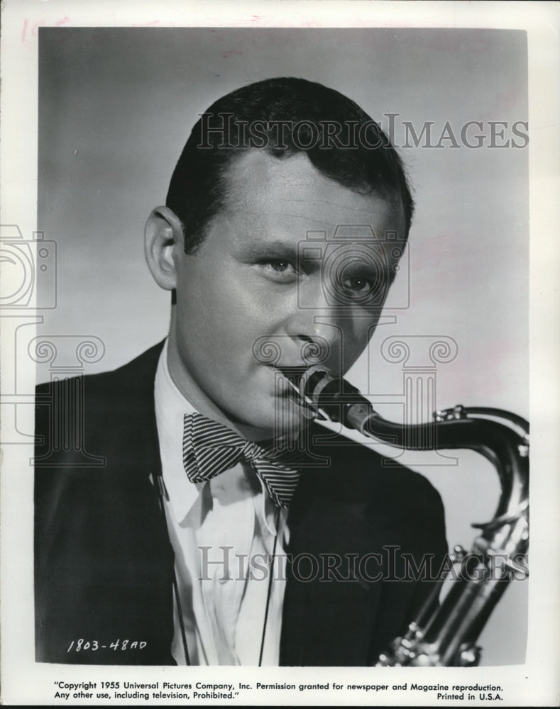 1956 Press Photo Universal pictures horn player-Historic Images