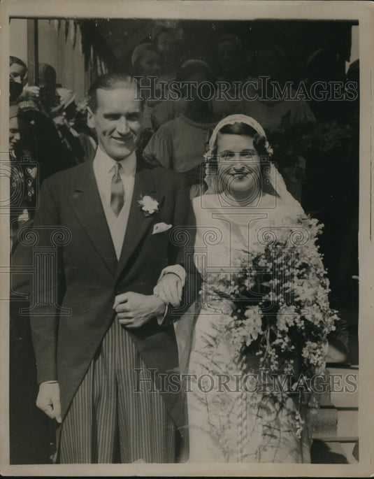 1933 Press Photo Singer Count McMormack's Daughter & Her Husband Leave Oratory - Historic Images