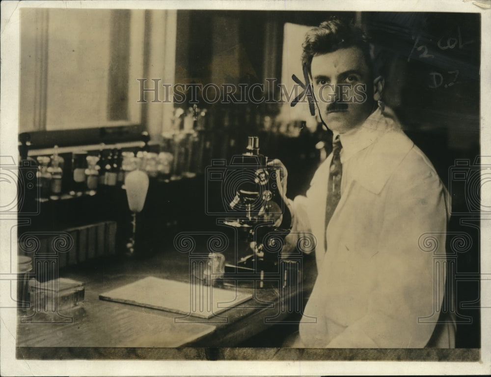 1921 Press Photo Dr. JH Stean Discoverer Of New Mental Sleep - Historic Images