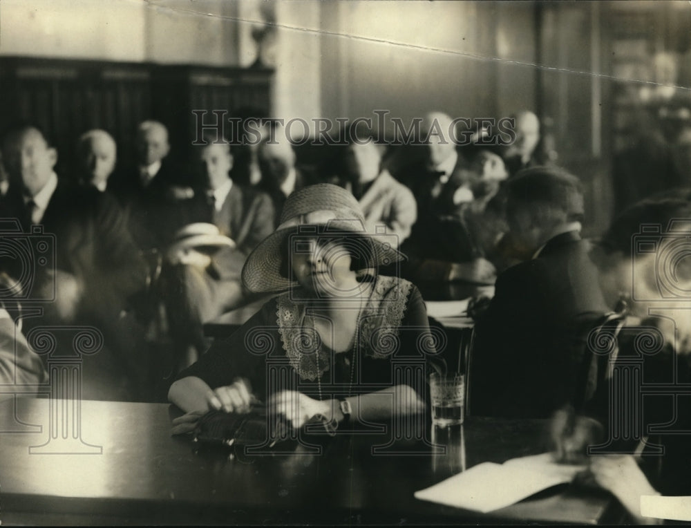 1924 Press Photo Mrs WO Duckstein Appears Before The Senate Committee - Historic Images