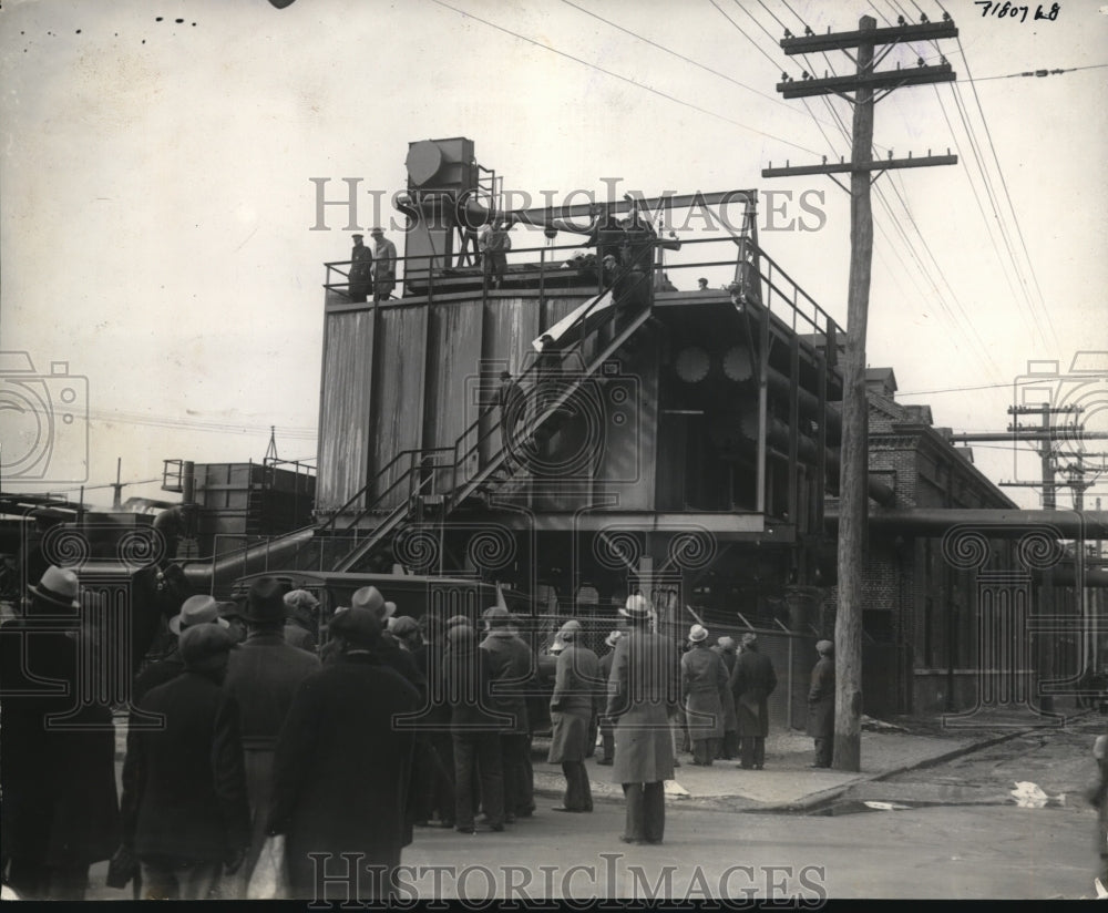 1932 Press Photo Site of Gas Tank Explosion, Public Service Corporation Plant - Historic Images