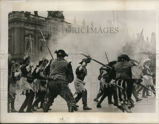 1937 700th Berlin, Germany anniversary pageant fight staged - Historic Images