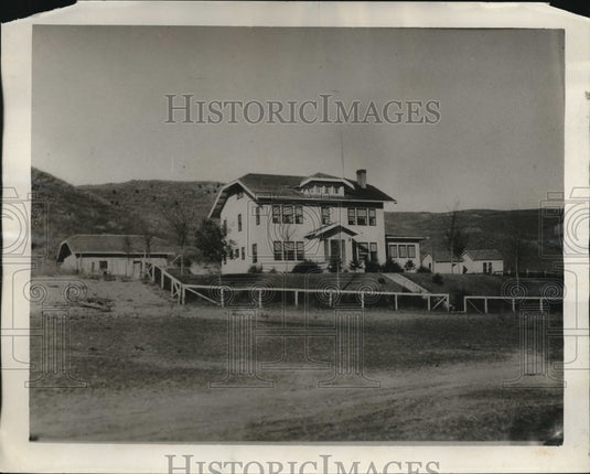 Press Photo Home of Joe Minor Hyannis cattle millionairess - Historic Images