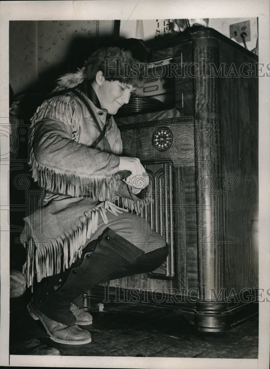 1937 Robert Neary of Harvard Retraces Reverend Manasseh Cutler Trail - Historic Images