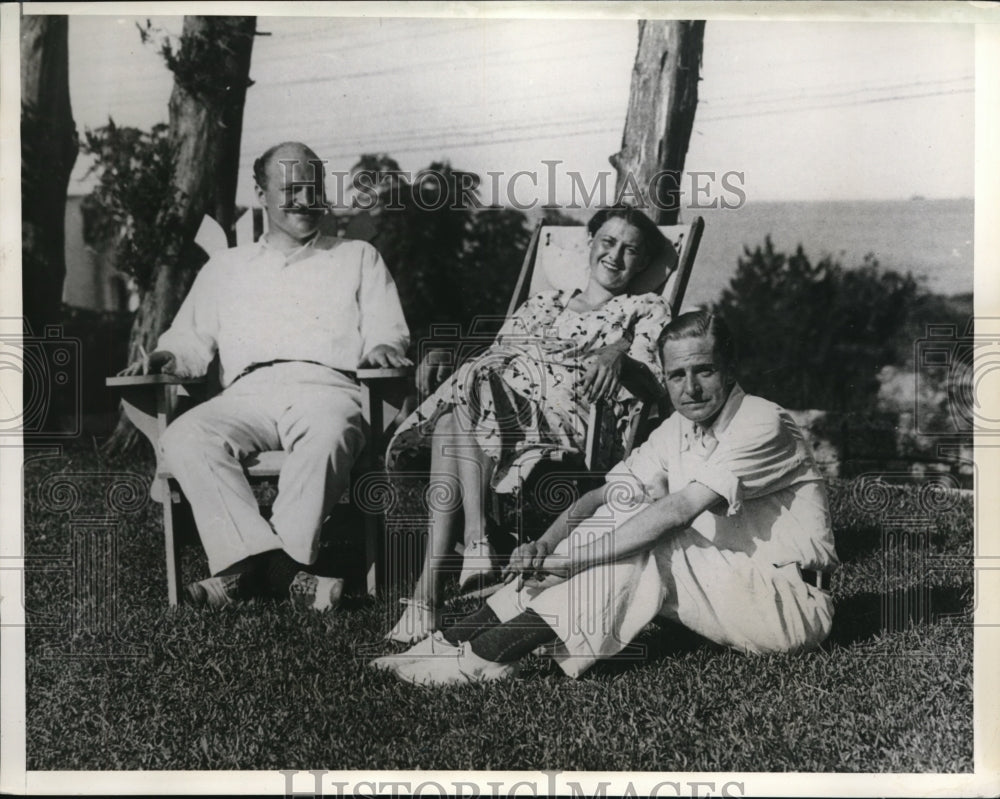 1932 Press Photo Mr &amp; Mrs Joel Sayre Don Skene vacation in Bermuda - Historic Images