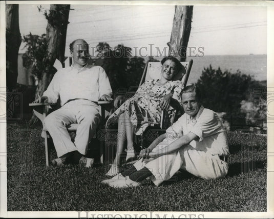 1932 Press Photo Mr & Mrs Joel Sayre Don Skene vacation in Bermuda - Historic Images