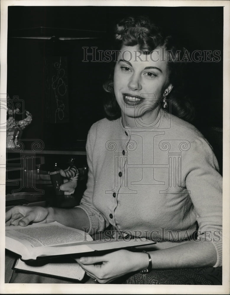 1954 Press Photo Jennie Autel of Fairview Park, Ohio - Historic Images