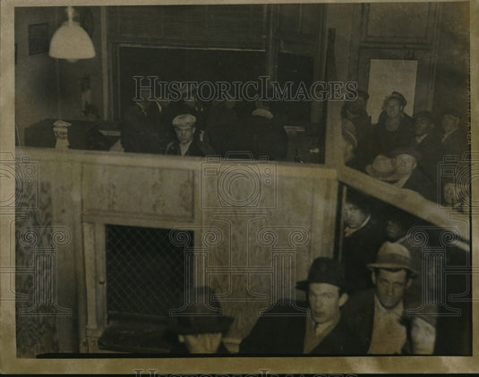 1937 Press Photo Crowds of immigrants - Historic Images