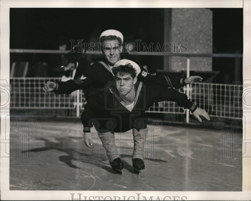 1940 Press Photo Bud and Gil McKellens Ice Skating Performance in Navy Uniforms - Historic Images