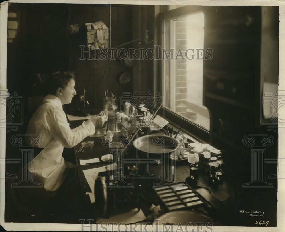 1918 Press Photo Miss C.R. Gurley of Woman Society - Historic Images