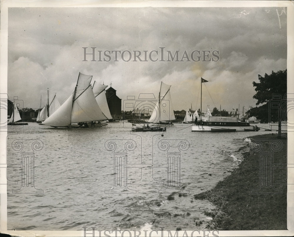 1927 Press Photo View of Royal Norfolk and Suffolk Yacht Club Reggatta - Historic Images