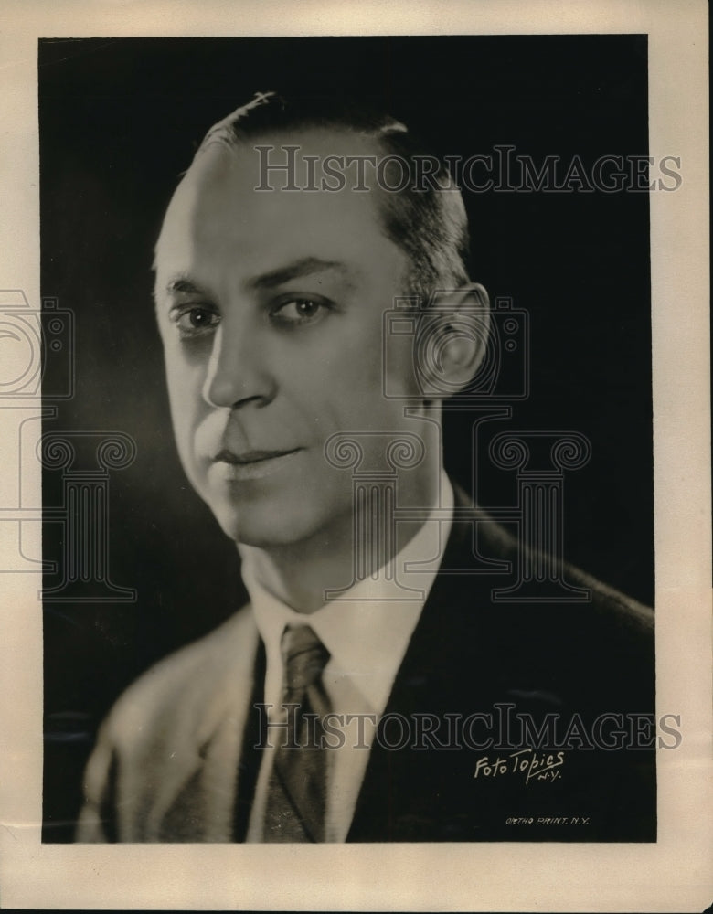 Press Photo Ralph Wentworth Announcer for CBS Broadcast Hoover Inauguaration - Historic Images