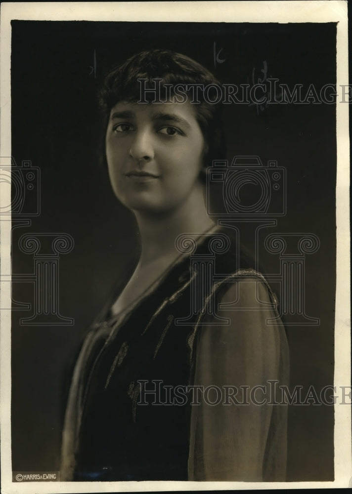 1919 Press Photo Miss Leona Curtis Before Becoming Mrs. Webster Knight - Historic Images