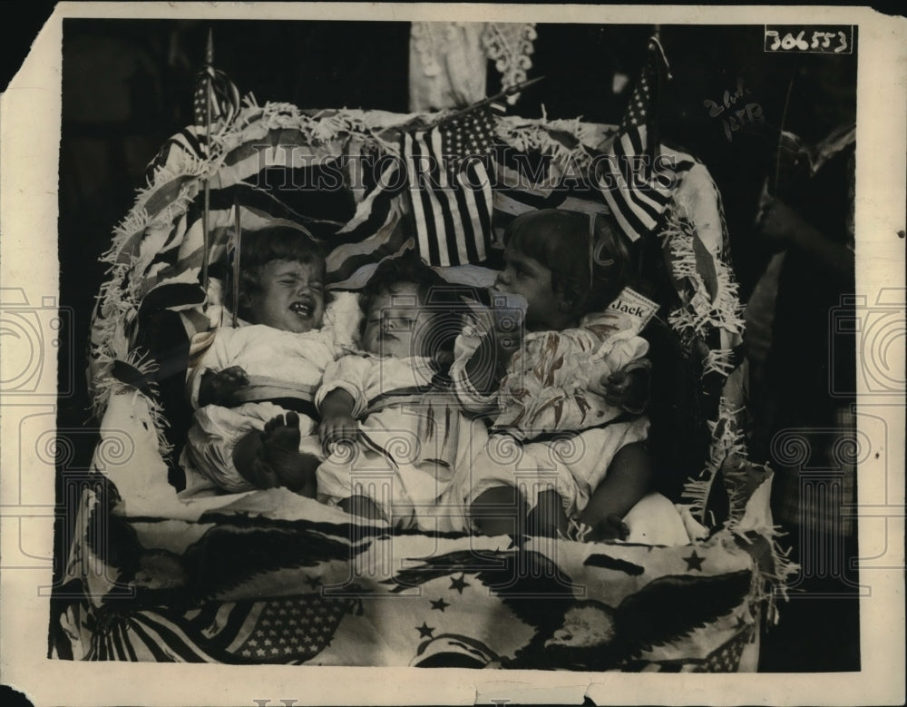 1921 Press Photo Hickey Triplets Win Baby Parade and Carnival in Harlem New York - Historic Images