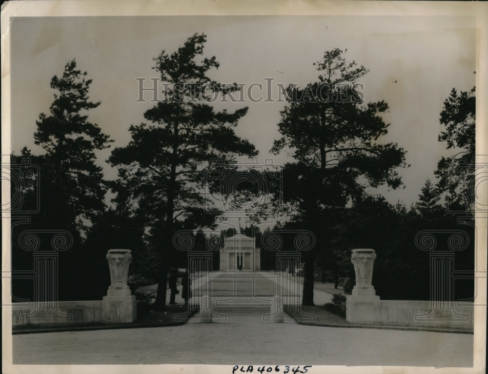 1937 Press Photo Memorial chapel at Brookwood Surrey England - Historic Images