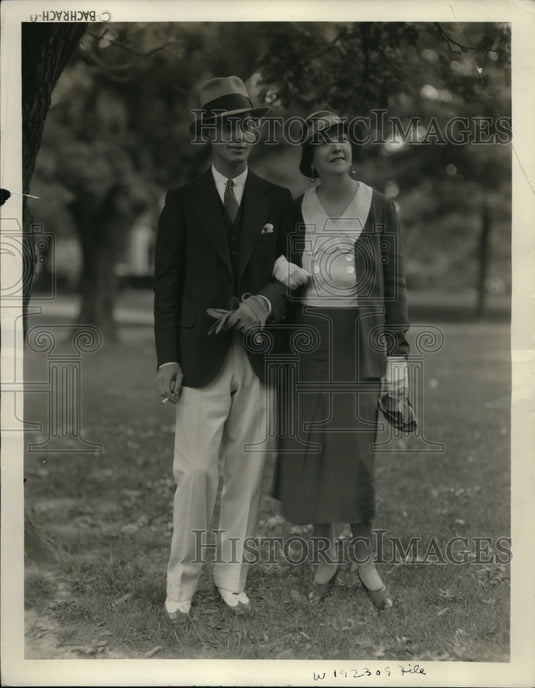 1932 Press Photo Socialites Mrs. E. Hunter Tennent, Engaged Son John Gardner - Historic Images