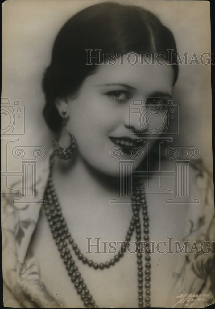 1937 Press Photo Actress Lorrie La Marr in Cross My Heart - Historic Images