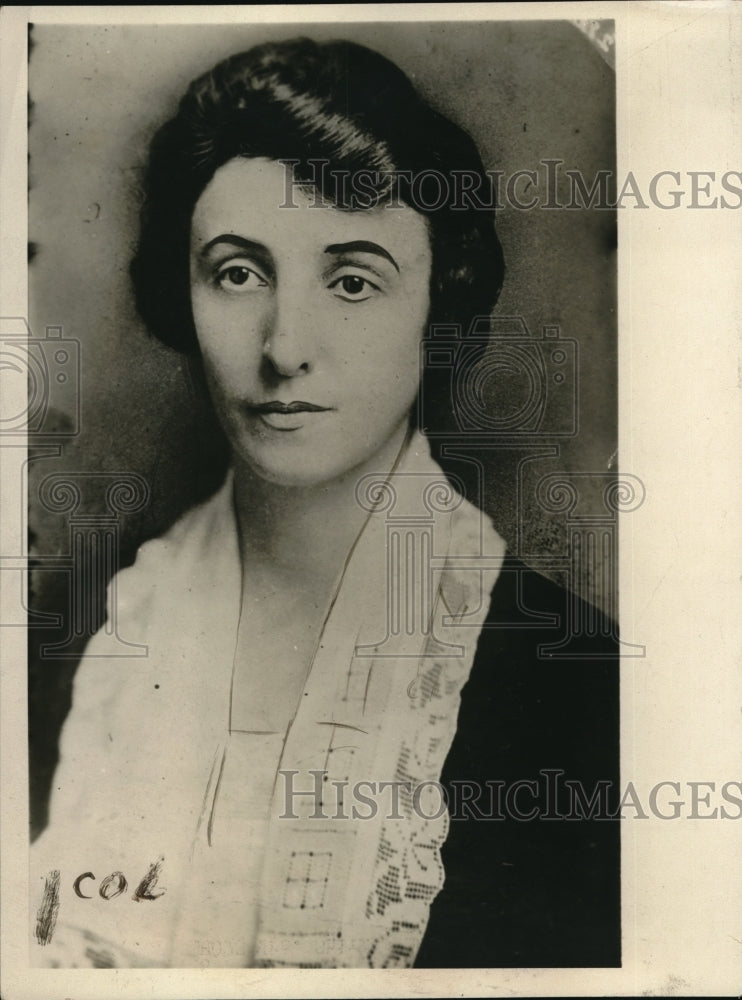 1924 Press Photo Mrs. Hall Quest Portrait - Historic Images