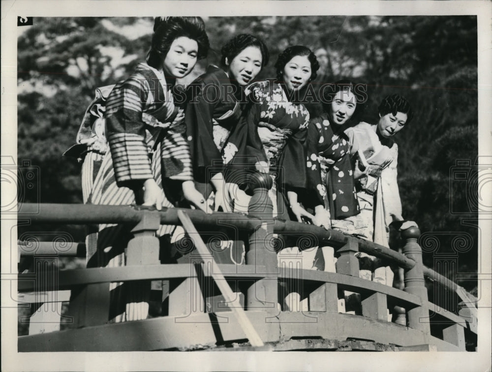 1938 Press Photo Tokio World&#39;s Fair songfest, S Yoshida, K Takahashi - Historic Images