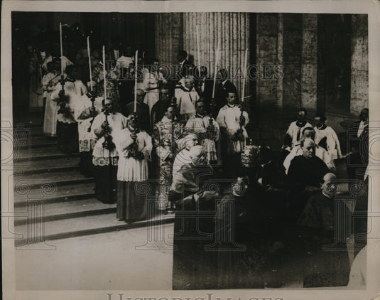 1922 Press Photo Funeral of Pope from Vatican to St Peter's Cathedral - Historic Images