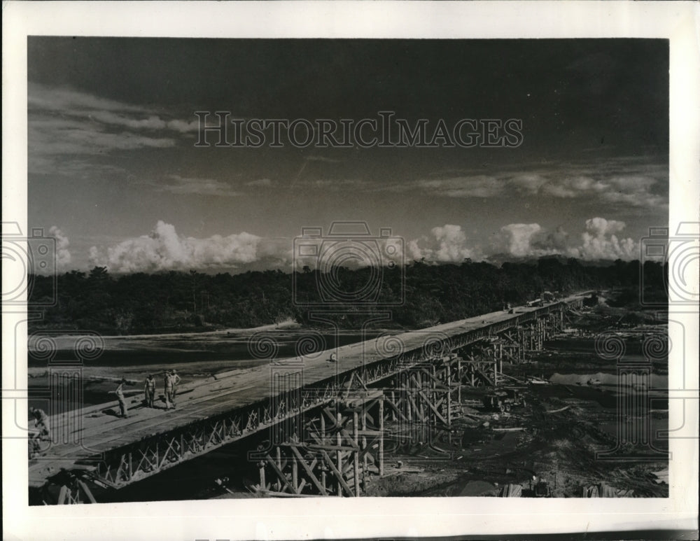 1945 Press Photo Ledo Road bridges built in Northern India - Historic Images