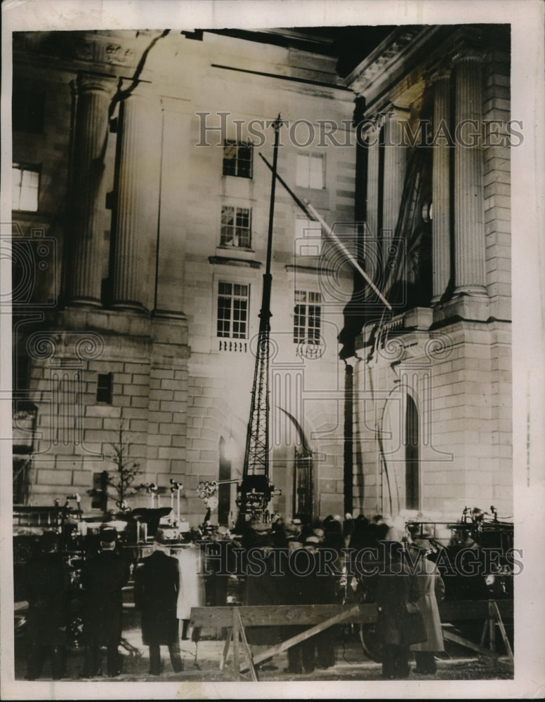 1935 Press Photo Firemen battle blaze at Capitol Post office - Historic Images