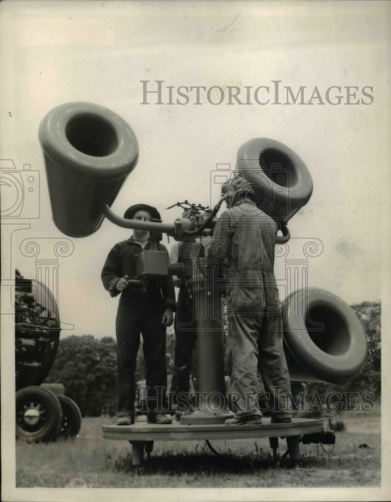 1940 Press Photo Camp Beauregard LA sound detector for approaching plane - Historic Images