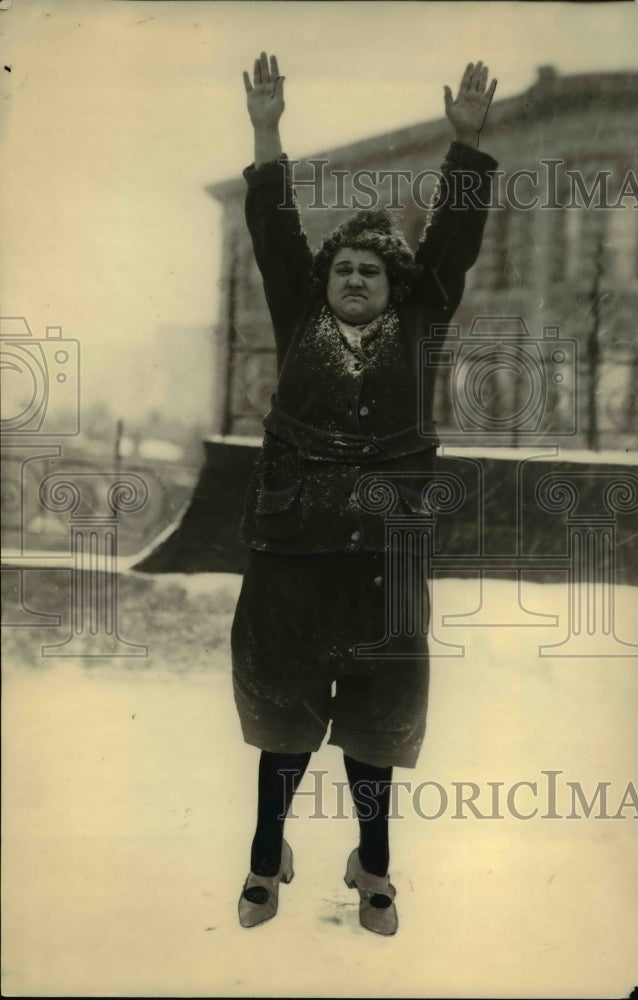 1922 Press Photo Etta Heine celebrates weight loss - Historic Images