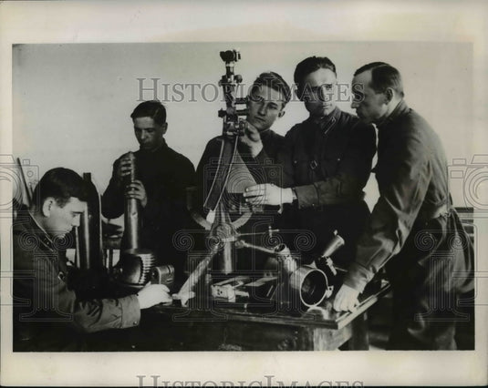 1938 Moscow USSR Soviet Army officers & artillery guns-Historic Images