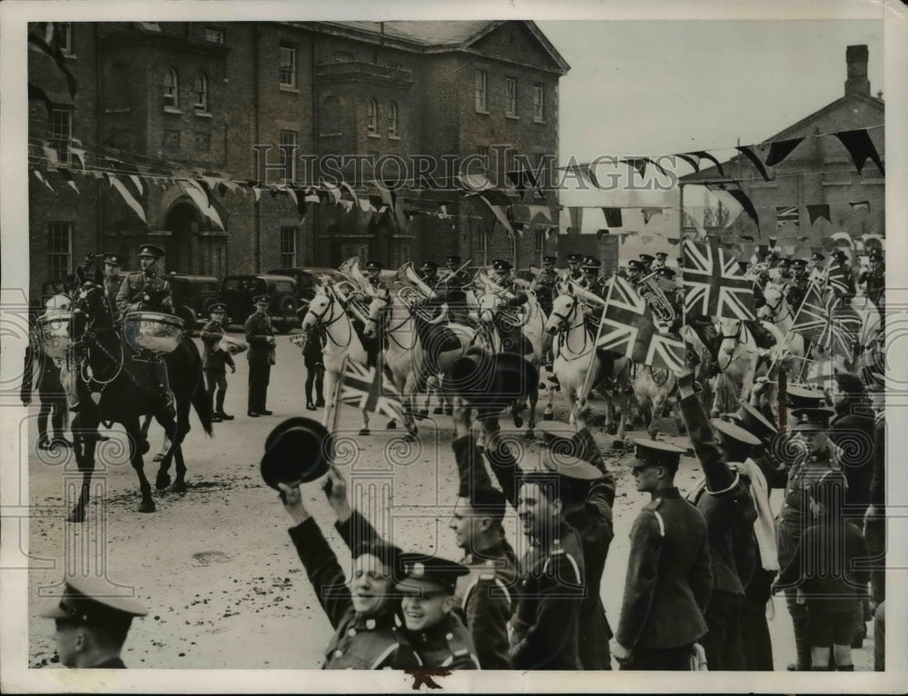 1937 Aldershot Barracks &amp; troops  with horses for Coronation-Historic Images