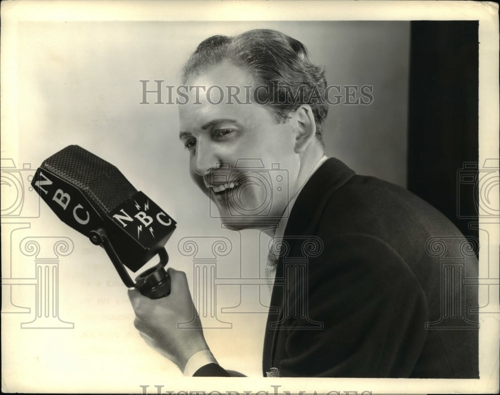 1934 Press Photo Phil Duey Baritone Soloist on NBC WEAF Radio Network - Historic Images