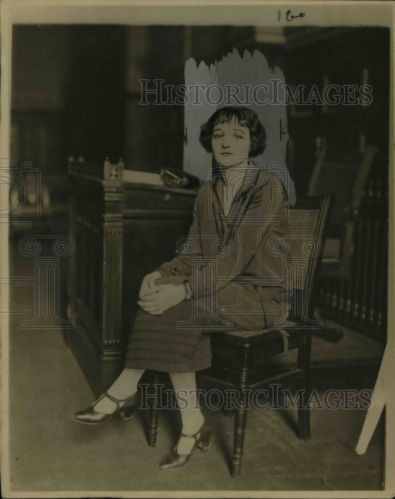 1925 Press Photo Hermina Gruendler sweetheart of Shears - Historic Images