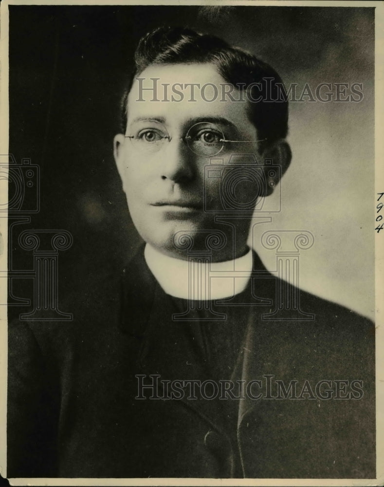 1924 Press Photo Reverend Michael Gilbinde slain priest in Mass - Historic Images