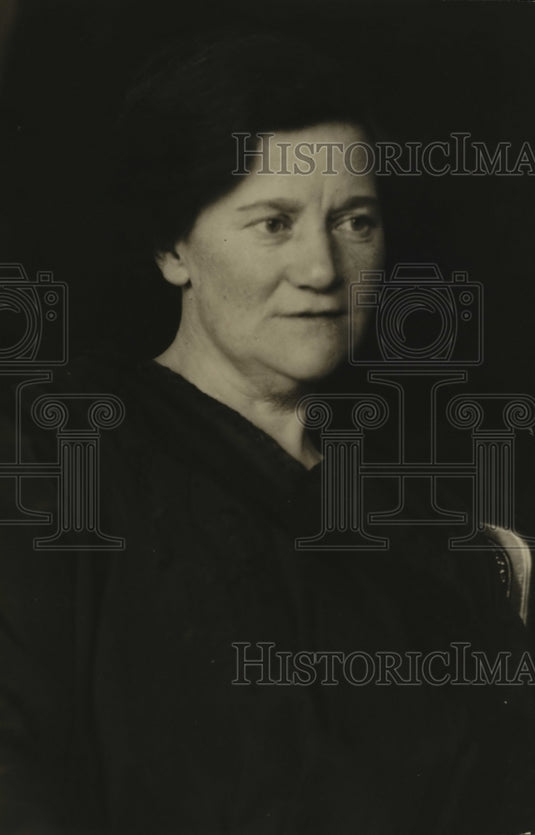 1921 Press Photo MARY MAE SUMEY - Historic Images