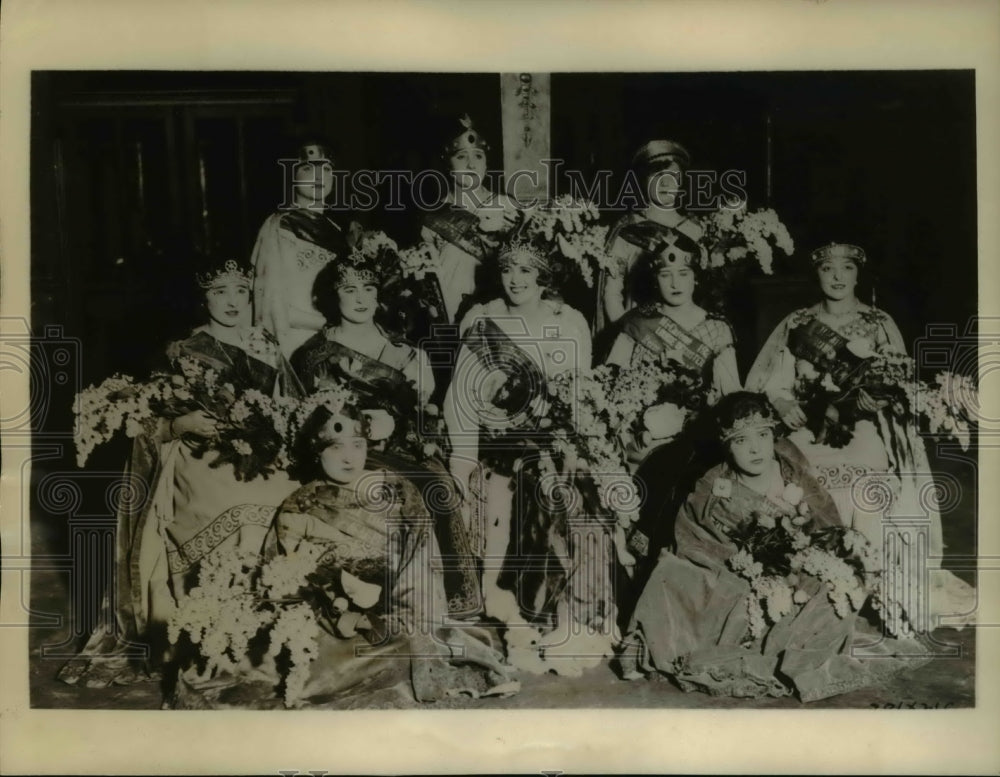 1927 Press Photo Brussels crowns 1st Queen of Queens from Belgium - Historic Images