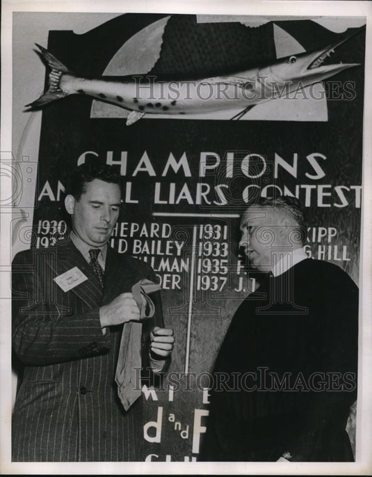 1938 Press Photo Miami Fla. Novelist Phillip Wiley & Judge James Dunn - Historic Images