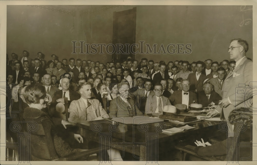 1927 Press Photo Coroner Dr L D Howe Instructs Jury at Inquest at City ...