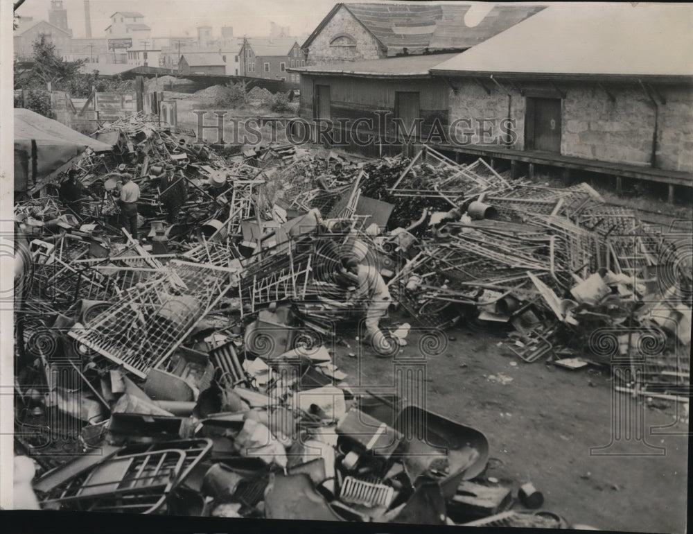 1943 Press Photo Scrap Metal New Bedford Junk Yards After United Newspaper Drive - Historic Images