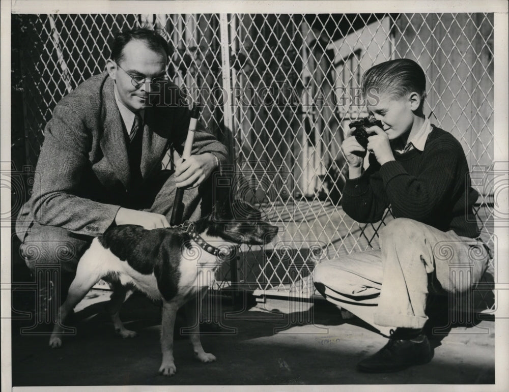 1939 Press Photo Charles W. Friedrich, John McDonald Cameras for Guns SPCA - Historic Images