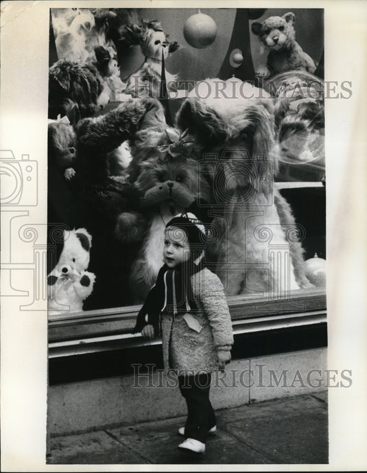 1971 Press Photo Paris Department store window Christmas time - Historic Images