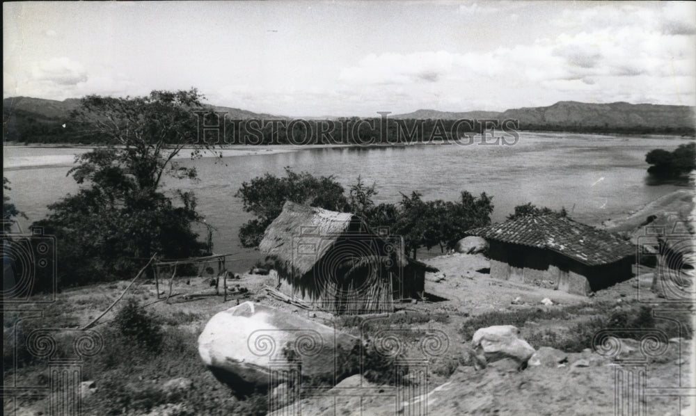 1966 Press Photo Small settlements on Huallaga river opened up by 1,550-mile-Historic Images