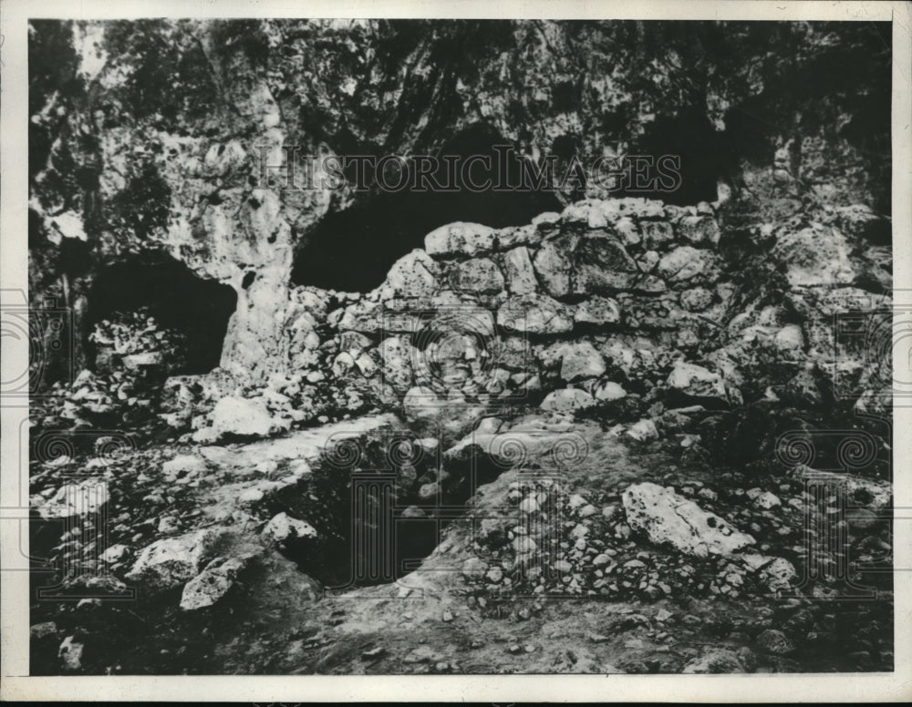 1929 Press Photo Cave Entrance Treasures of Magdeleniam - Historic Images