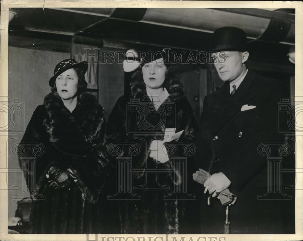 1934 Press Photo Quebec Canada, Lady Thelma Furness(center) her brother Harry - Historic Images