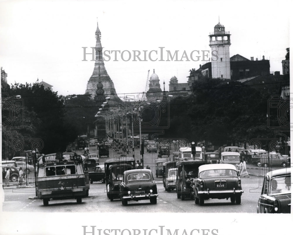 1959 Press Photo Rangoon with Sule Pagoda featured in the background. - Historic Images