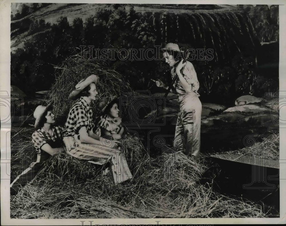 1934 Press Photo Louise Auchincloss, Mrs Gerry, Jr , Mrs Stevens &amp; Mrs Cushing - Historic Images