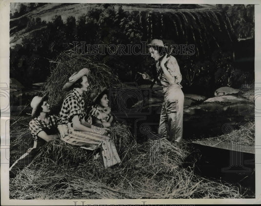 1934 Press Photo Louise Auchincloss, Mrs Gerry, Jr , Mrs Stevens & Mrs Cushing - Historic Images