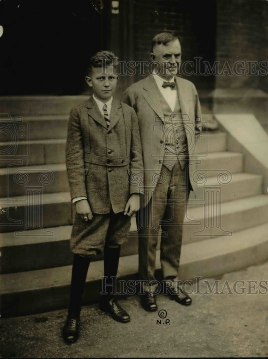 1924 Press Photo Robert Wilson beef breeder at Chicago exhibition - Historic Images