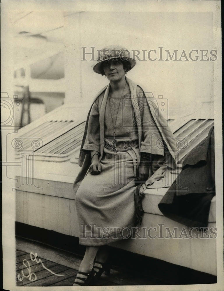 1923 Press Photo Baroness Von Schlotheim, the former mMabel Paine, arrived in - Historic Images