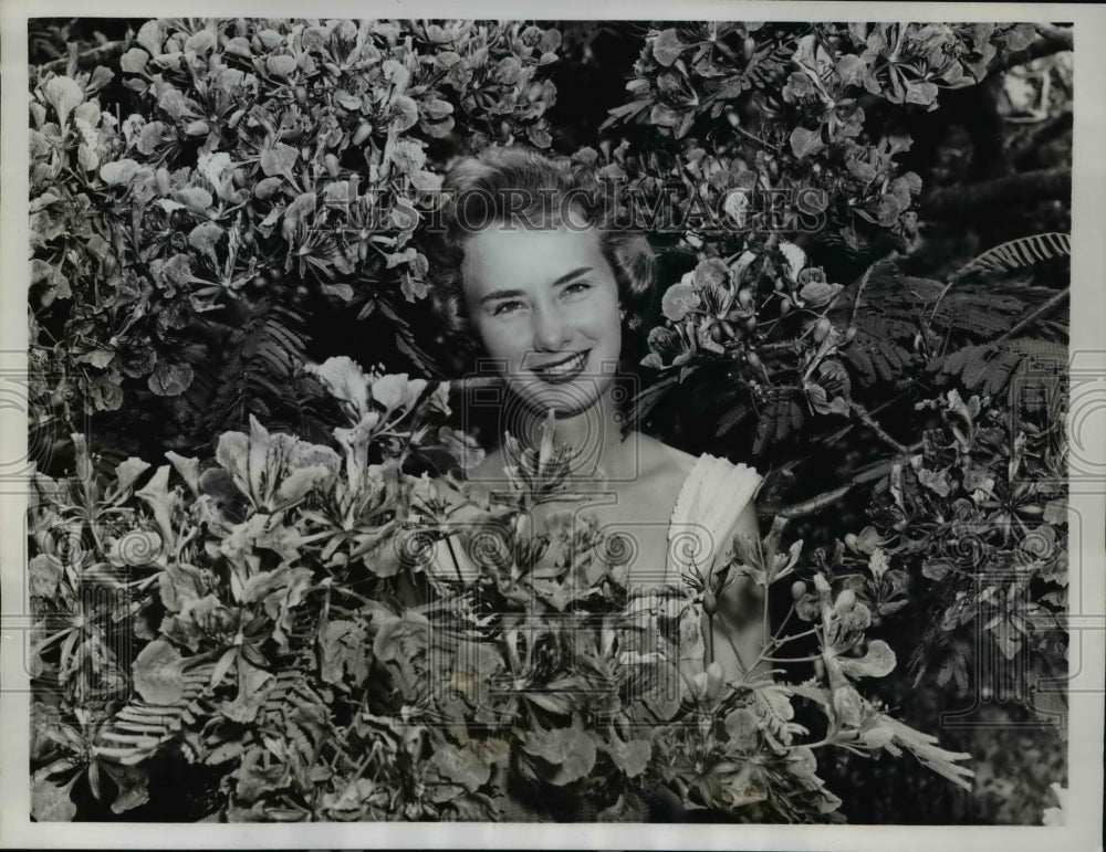 1958 Press Photo Miami Fla Mary Jane Plumner Queen of Poinciana Festival - Historic Images