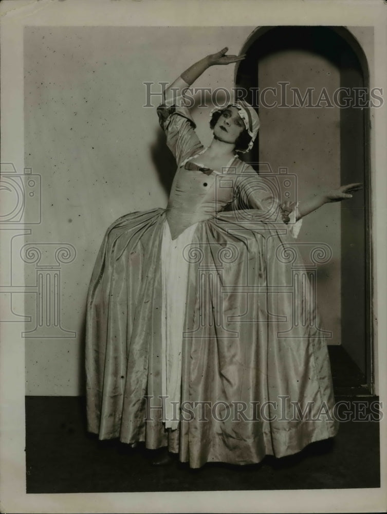 1923 Press Photo Ms. Lilian Davies as Polly in Gay&#39;s New Production &quot;POLLY&quot; - Historic Images